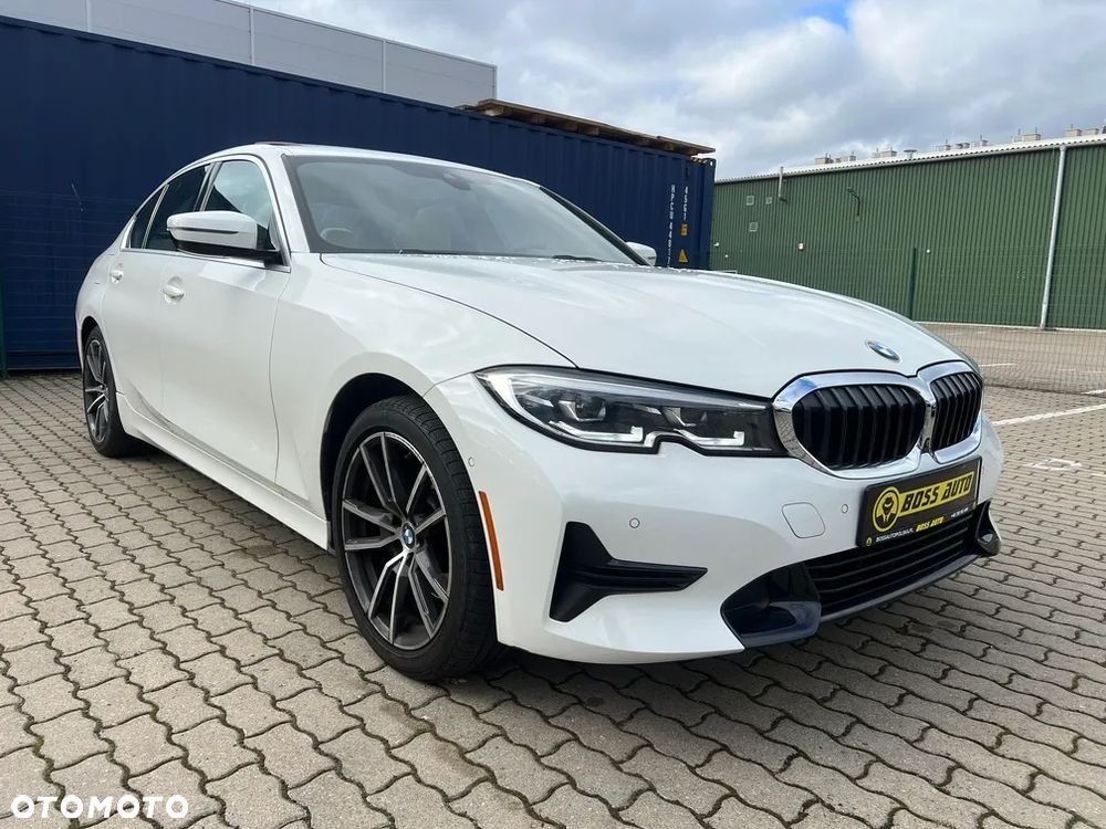 BMW Seria 3 330i Luxury Line - 3