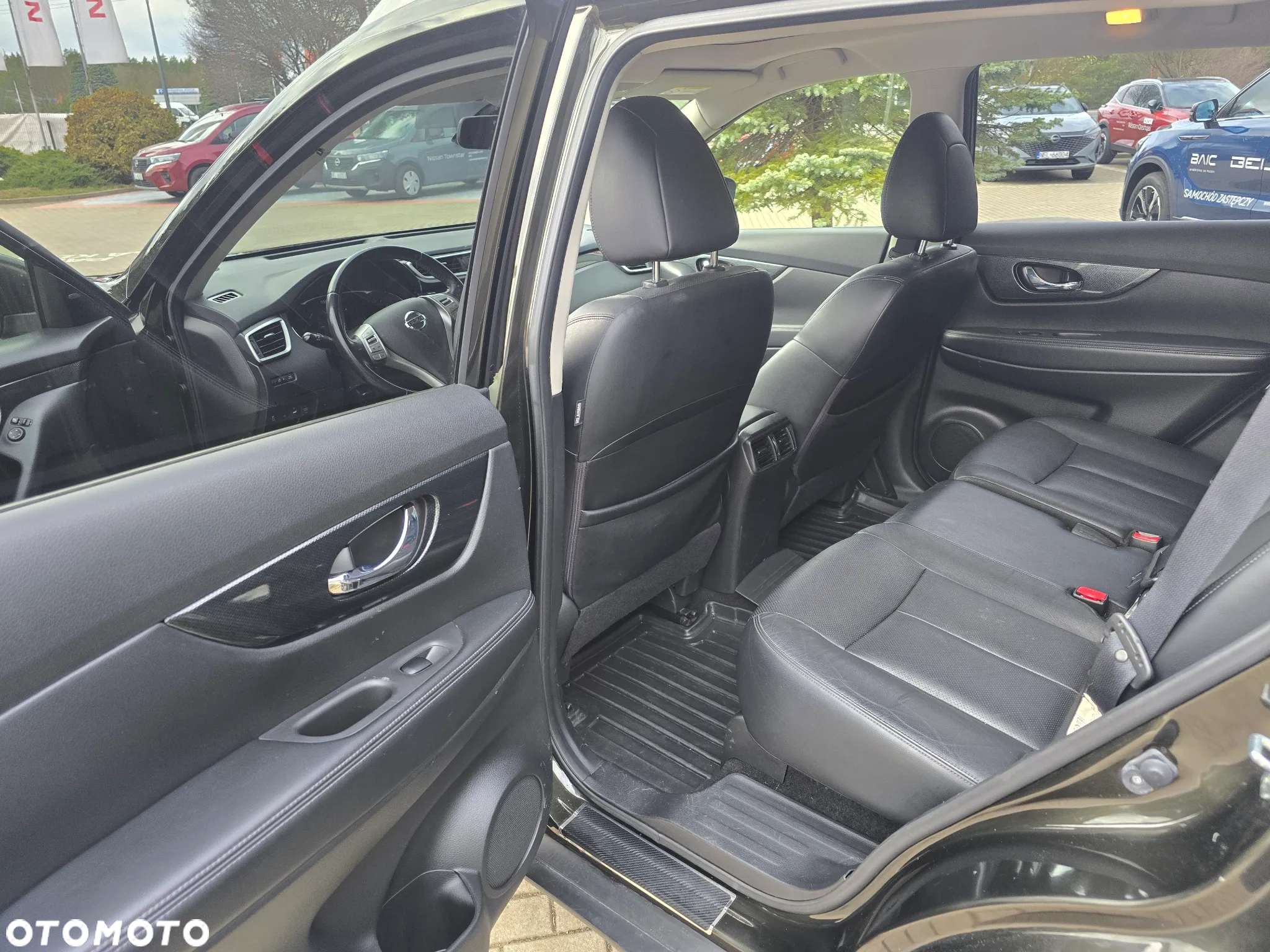 Nissan X-Trail 2.0 dCi Tekna 4WD Xtronic - 8