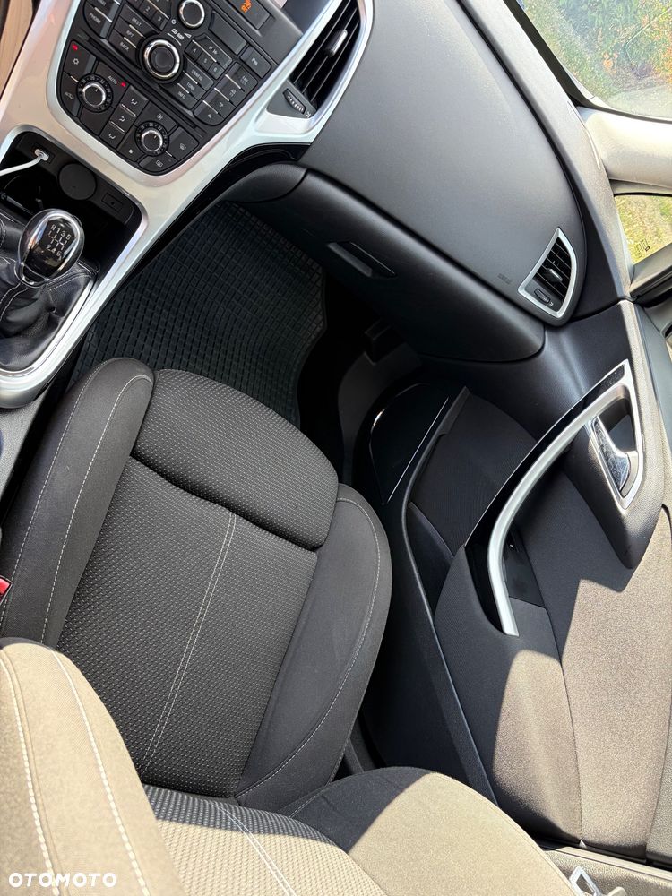 Opel Astra 1.4 T Cosmo - 16