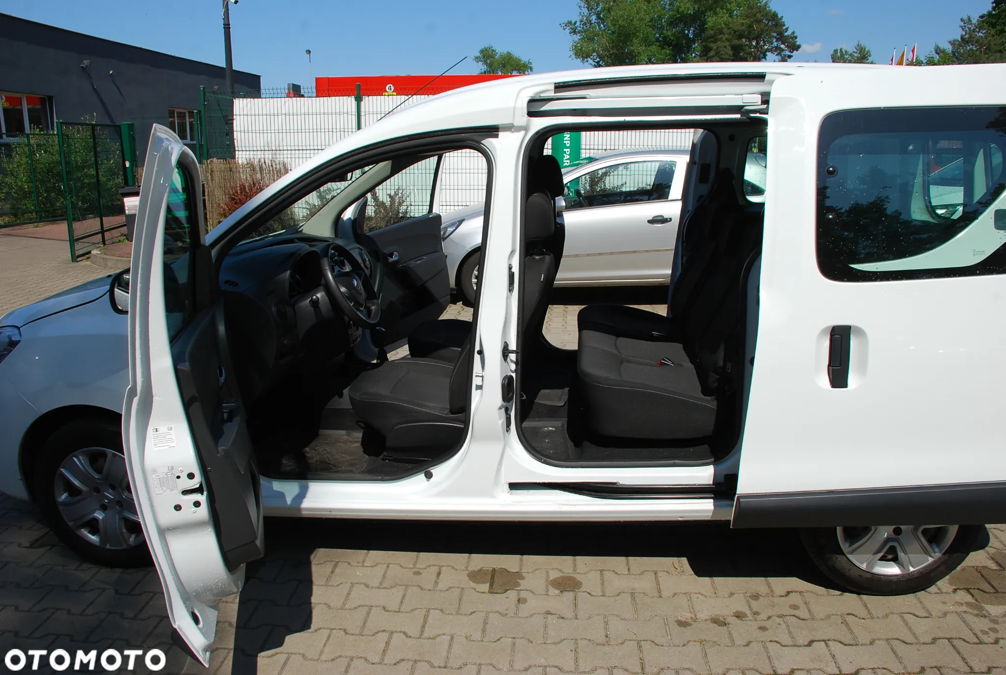 Dacia Dokker 1.5 Blue dCi Laureate - 5