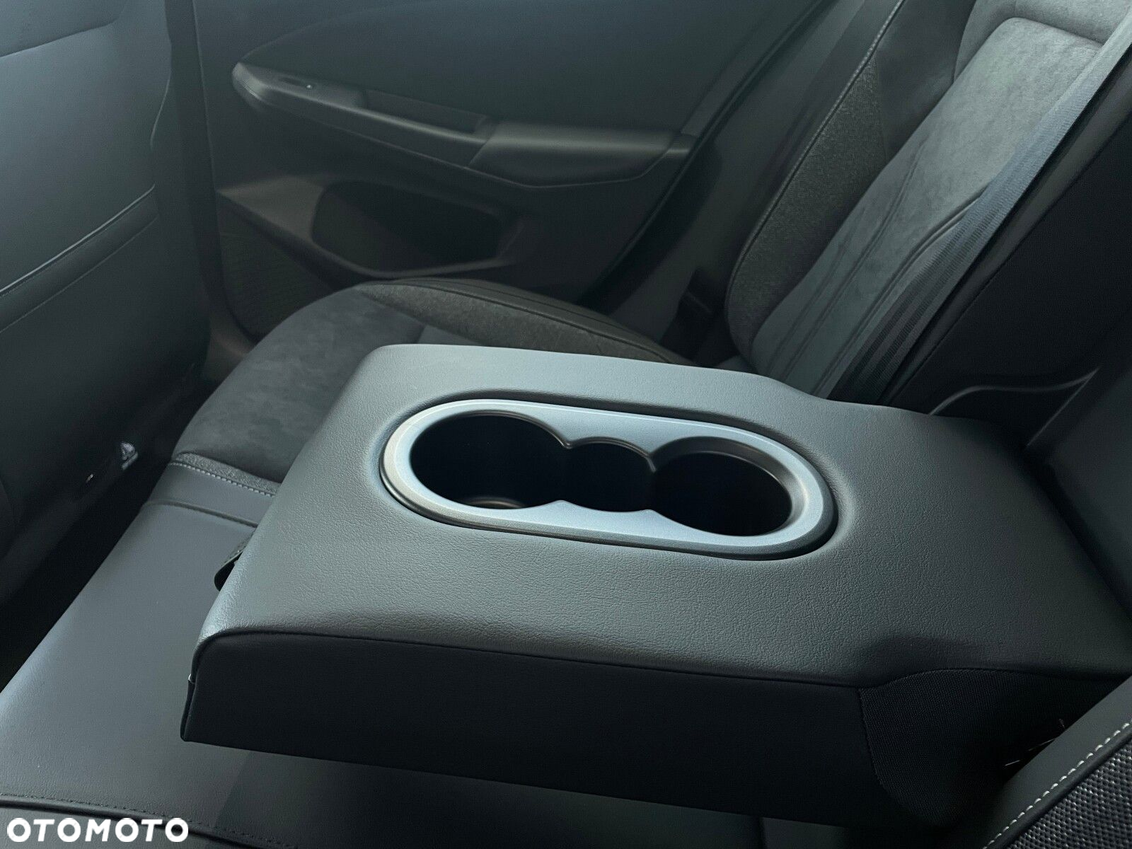 Volkswagen Golf - 27