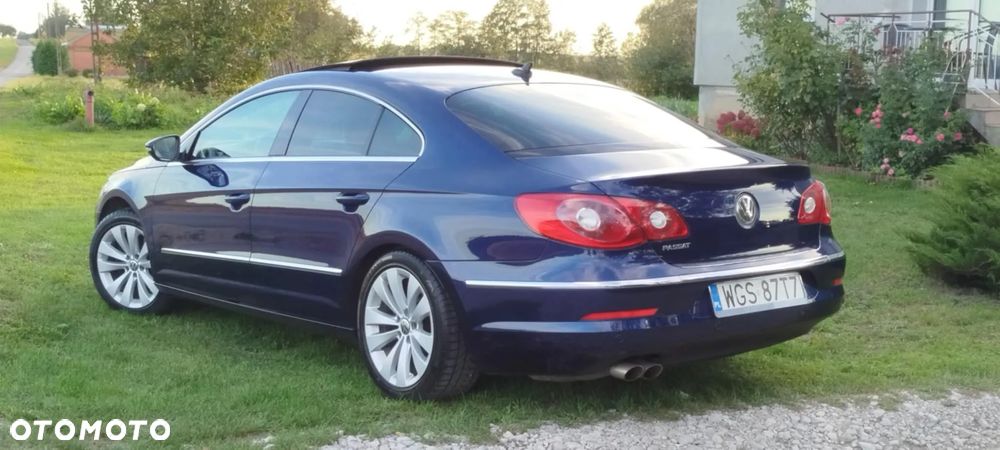 Volkswagen Passat 2.0 TDI DPF DSG Comfortline - 2