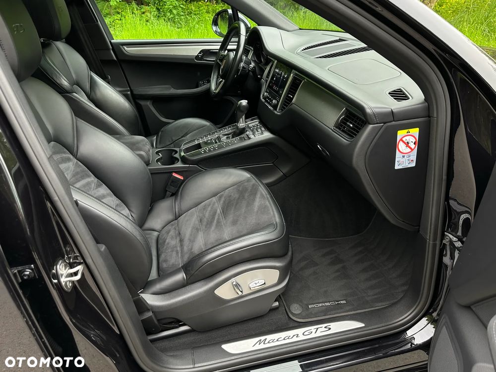 Porsche Macan GTS PDK - 22