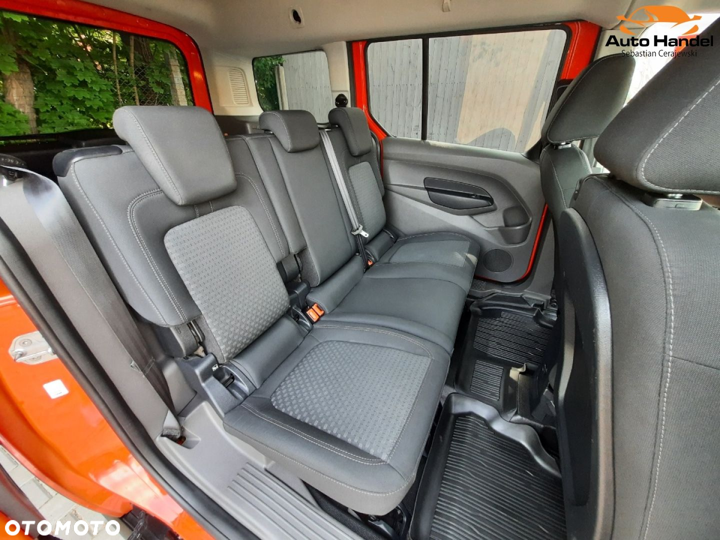 Ford Transit Connect - 36