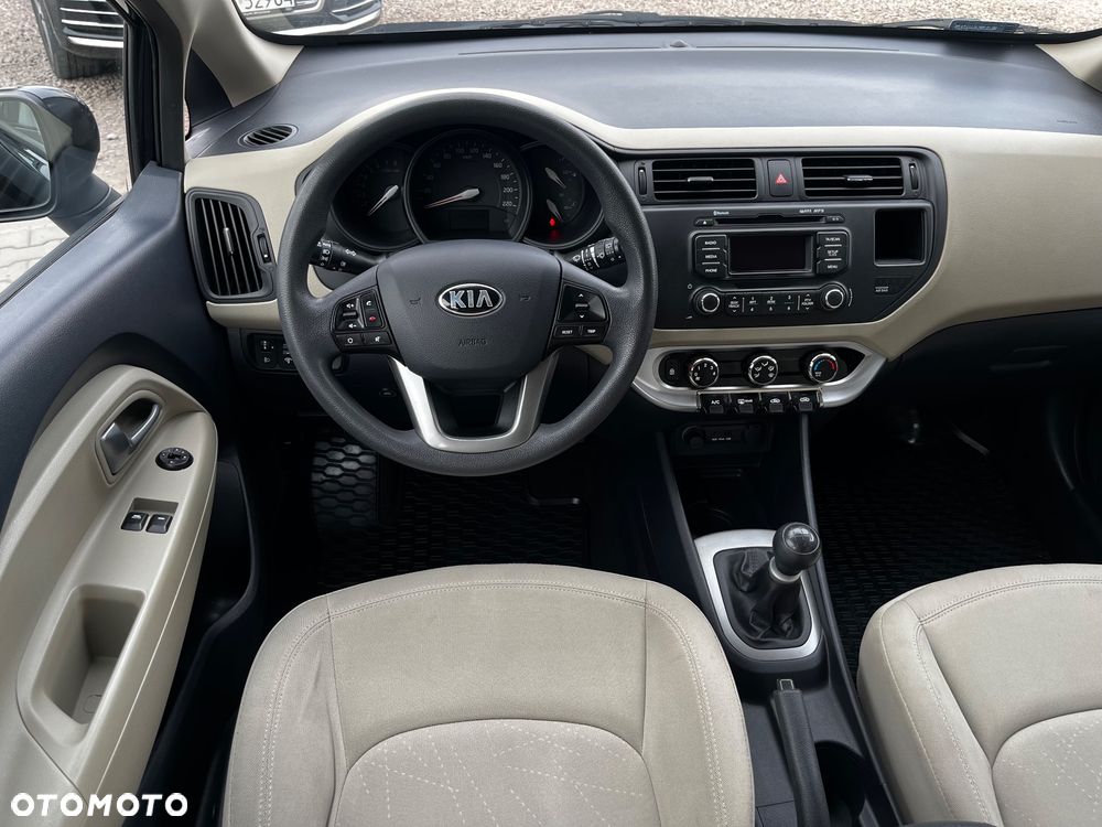 Kia Rio 1.2 M - 13