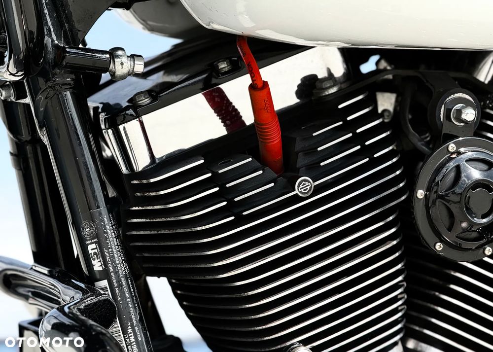 Harley-Davidson Touring Road Glide - 32
