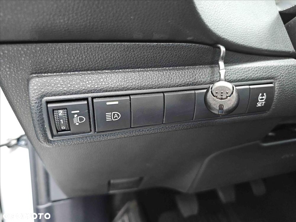 Toyota Corolla 1.5 Active - 11