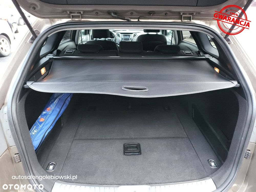 Hyundai i40 Kombi blue 1.6 Family+ - 25