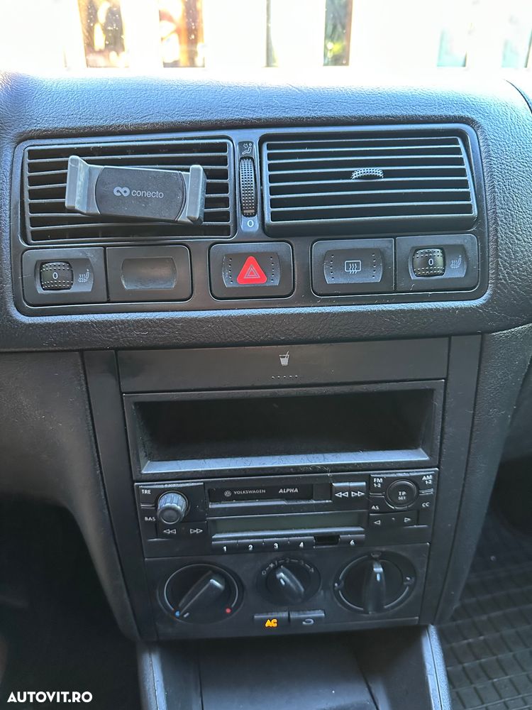 Volkswagen Golf - 9
