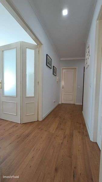 T1 em Ermesinde c/ Terraço de 100m² - Grande imagem: 5/9