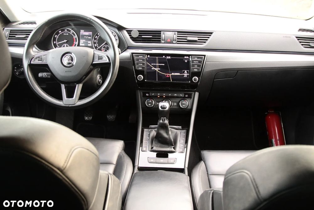 Skoda Superb Combi 1.4 TSI Ambition - 16