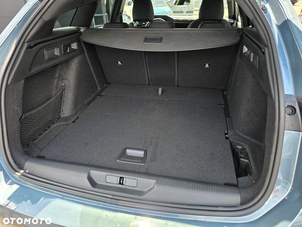 Peugeot 308 1.5 BlueHDi GT Exclusive S&S EAT8 - 22