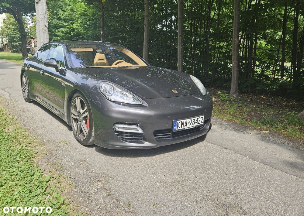 Porsche Panamera Turbo - 2
