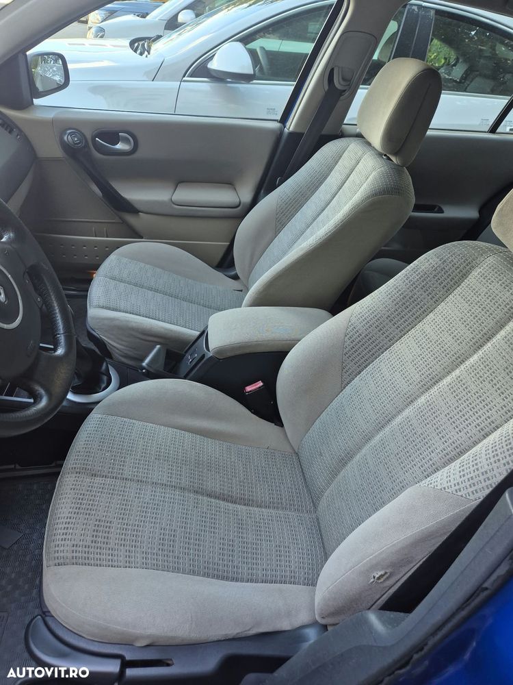 Renault Megane II 1.5 dCi Influence - 8