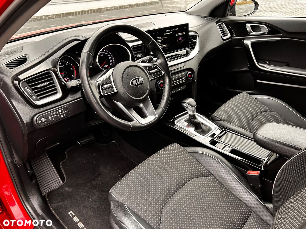 Kia Ceed 1.6 CRDi SCR L Business Line Plus DCT - 24