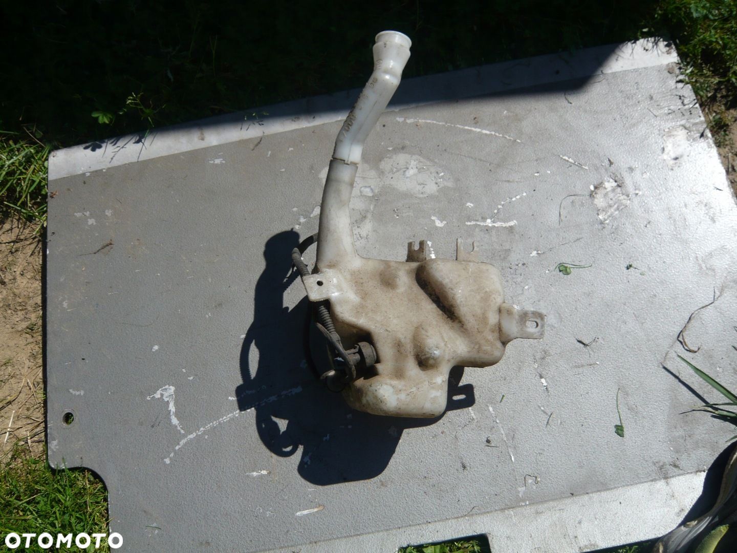 Zbiornik spryskiwaczy FT0023935 Opel Vectra B - 1