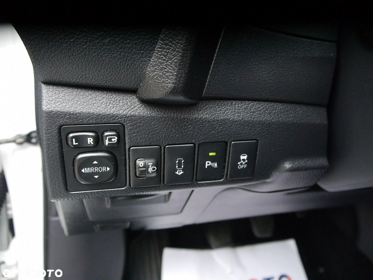 Toyota Auris 2.0 D-4D Touring Sports Comfort - 23