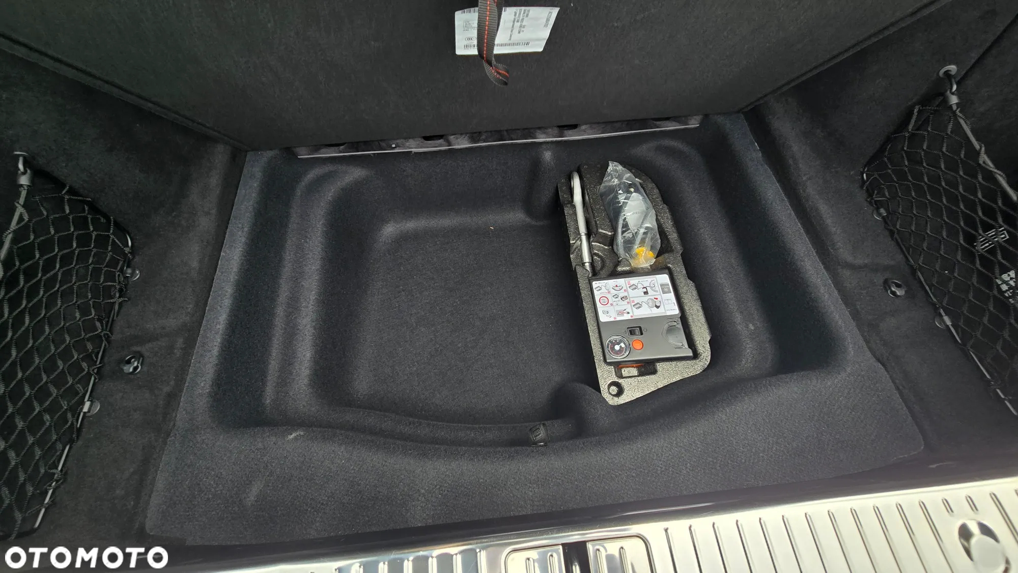 Mercedes-Benz Klasa S 560 L 4Matic 9G-TRONIC - 37