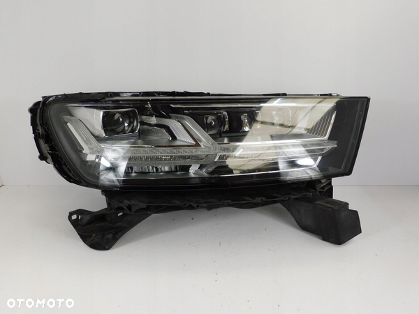 AUDI Q7 4M LAMPA PRAWA MATRIX 4M0941036C 4M0941784C ŚLIZG WIĄZKA