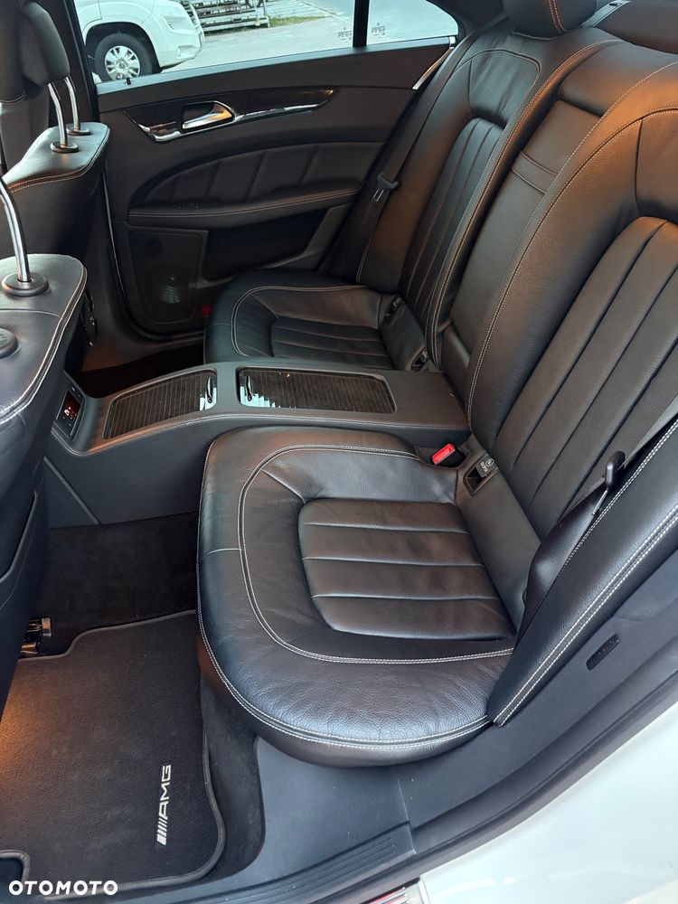 Mercedes-Benz CLS - 30