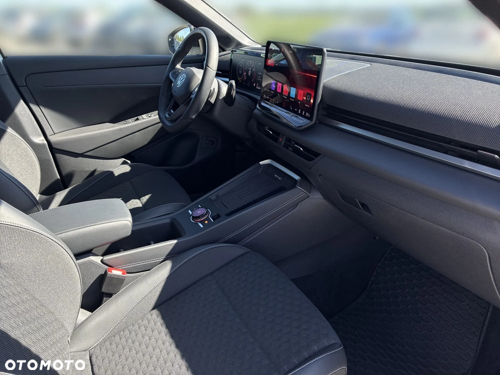 Volkswagen T-Roc 1.5 eTSI R-Line DSG - 14
