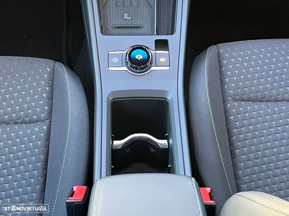 VW T-Roc 1.5 eTSI Trend DSG - 41