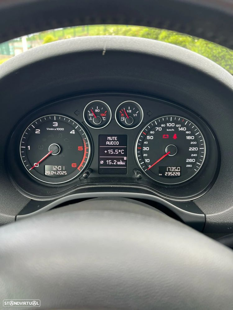 Audi A3 Sportback 1.6 TDI Attraction - 9
