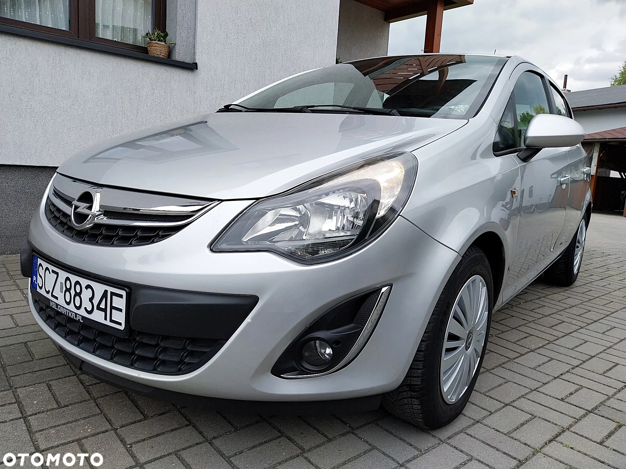 Opel Corsa 1.2 16V Cosmo - 25