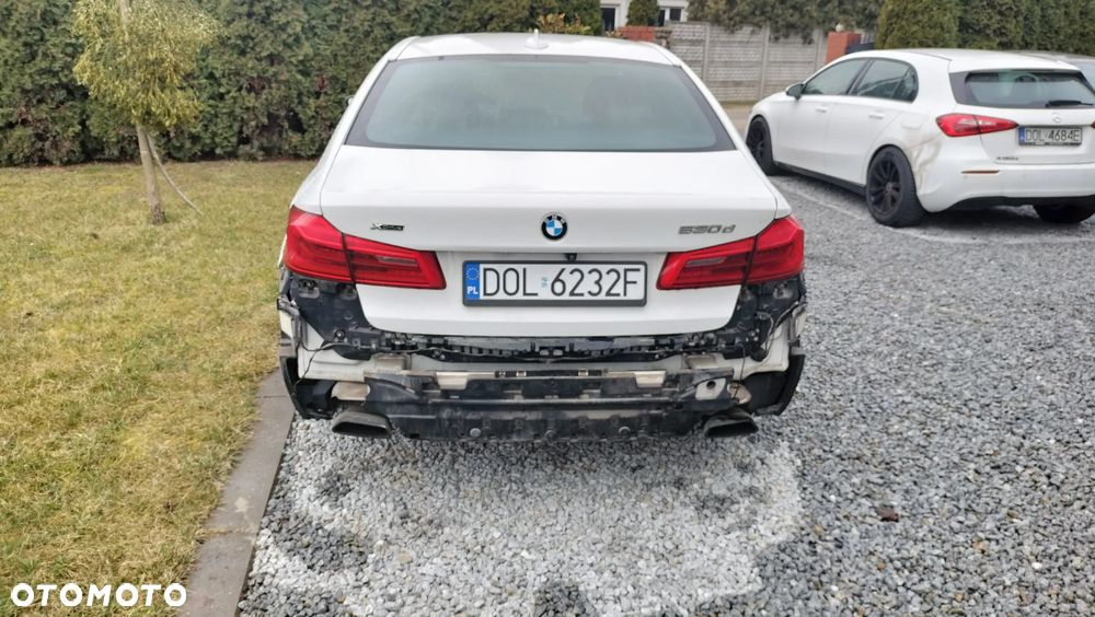 BMW Seria 5 530d xDrive M Sport sport - 14