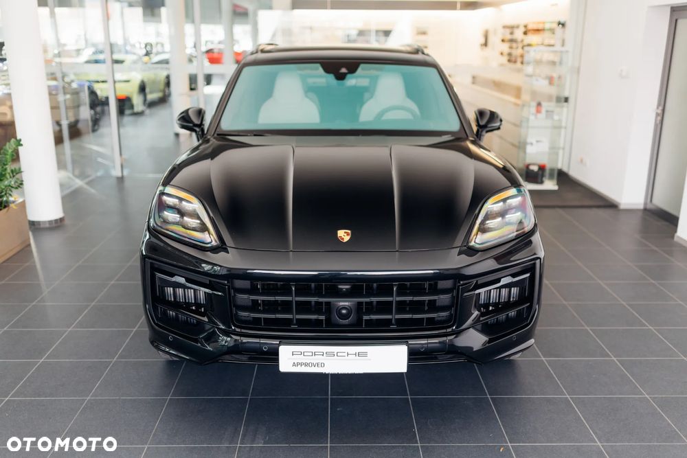 Porsche Cayenne GTS - 8