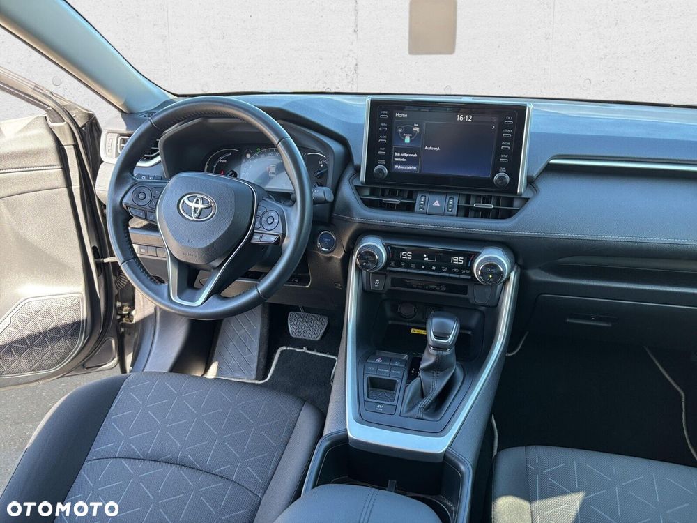 Toyota RAV4 - 17