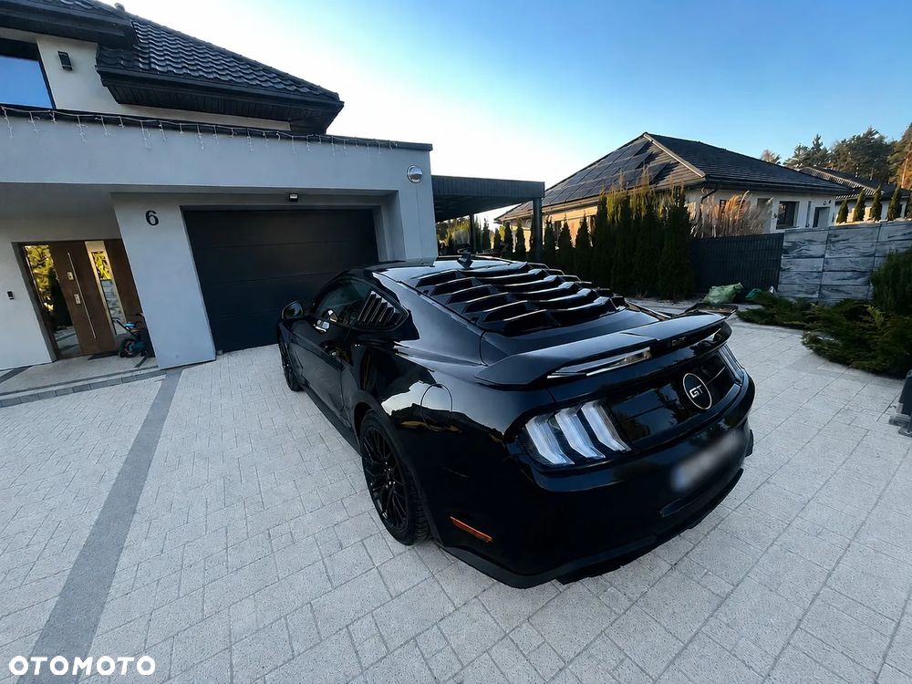 Ford Mustang 5.0 V8 GT - 2