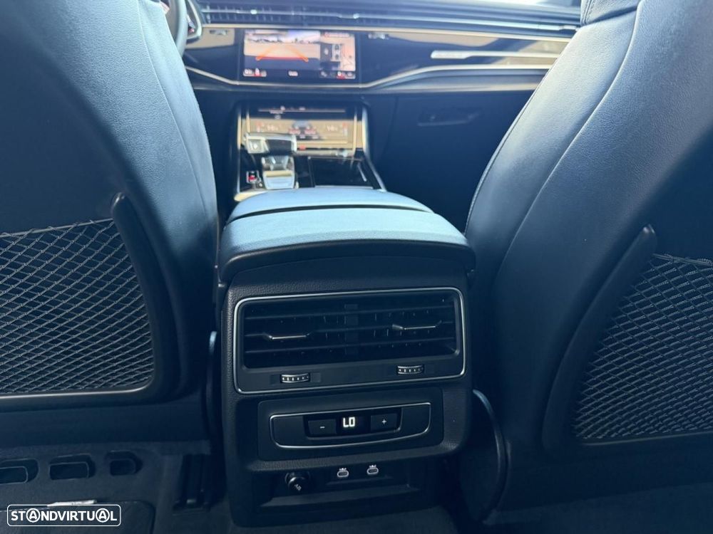 Audi Q8 60 TFSIe quattro S line Tiptronic - 14