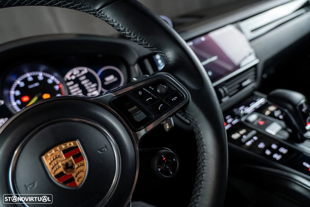 Porsche Cayenne - 14