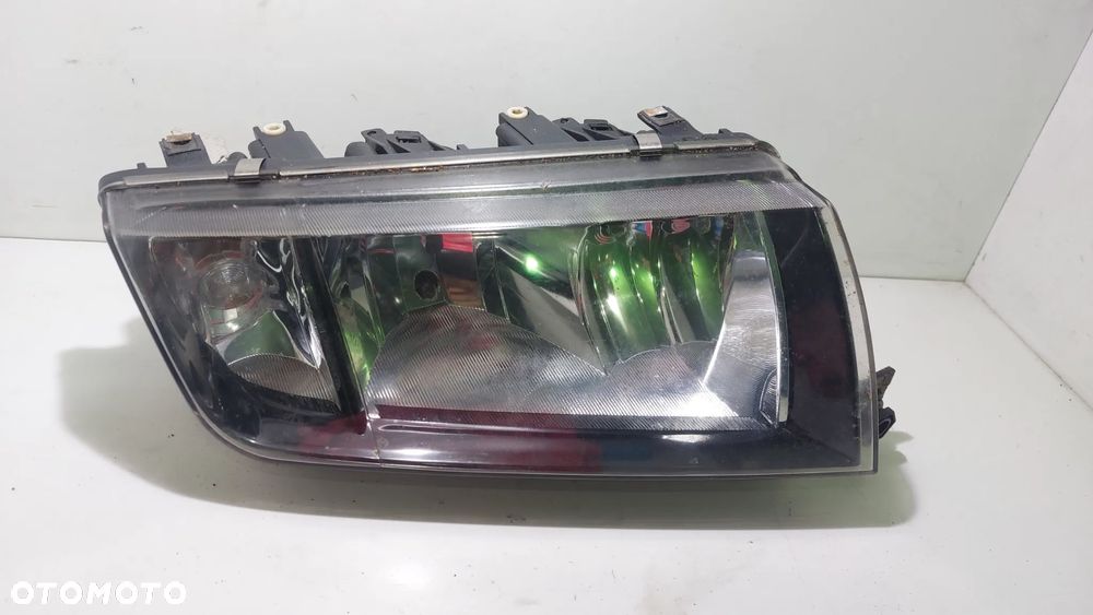 LAMPA PRAWA PRZOD PRZEDNIA CZARNA TYC  SKODA FABIA I SLASK WYSYLKA - 1