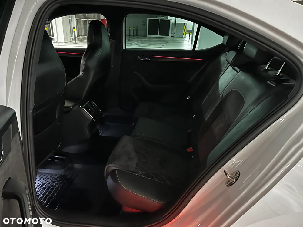 Skoda Superb 1.5 TSI Sportline - 13