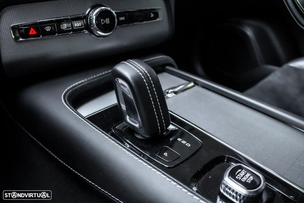 Volvo XC 90 2.0 T8 PHEV Plus Dark AWD - 20