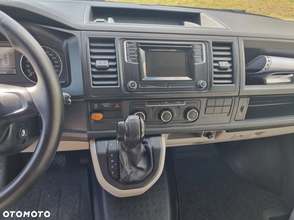 Volkswagen Transporter - 12