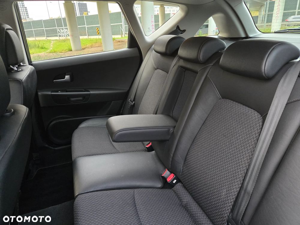 Kia Ceed Cee'd 1.6 Crdi Comfort + - 23