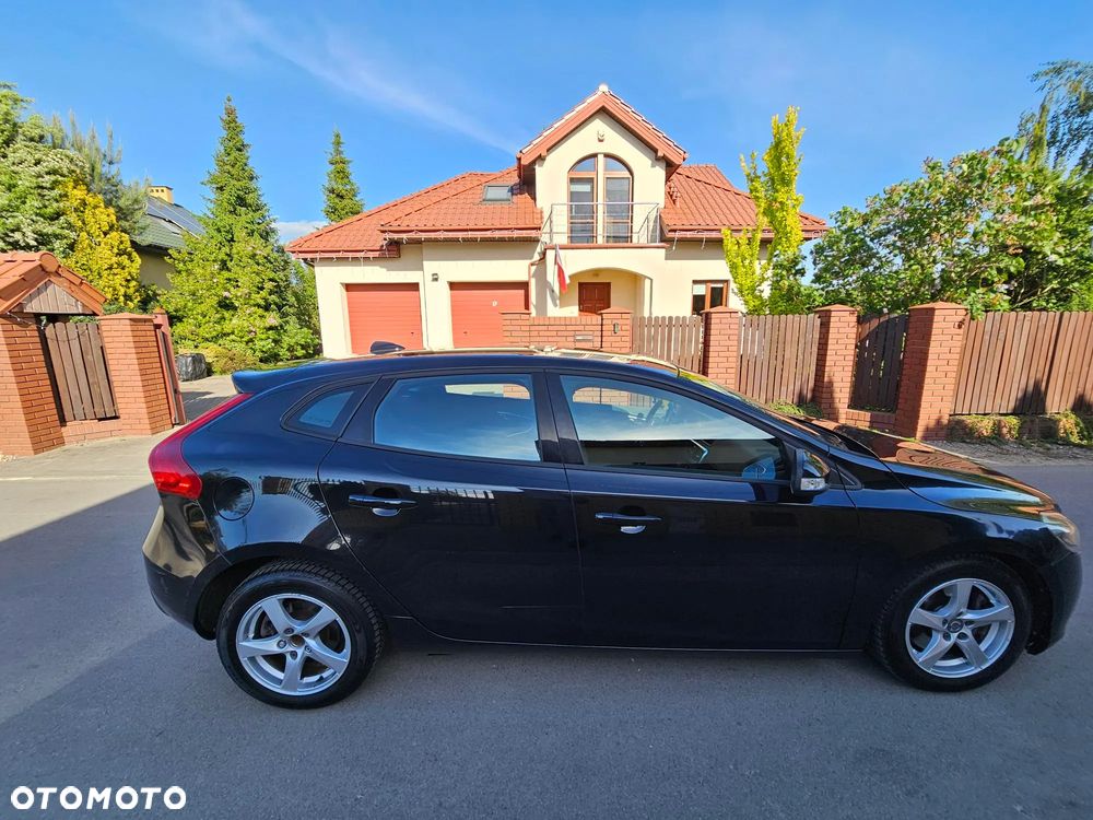 Volvo V40 D3 - 12