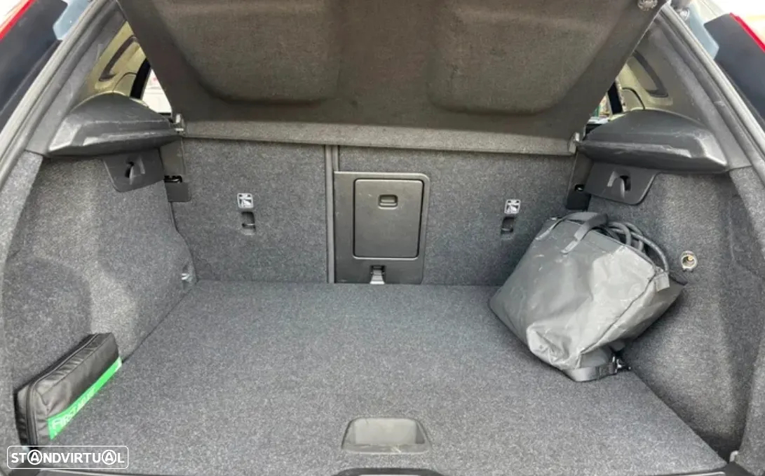 Volvo XC 40 1.5 T4 PHEV Inscription Expression - 4