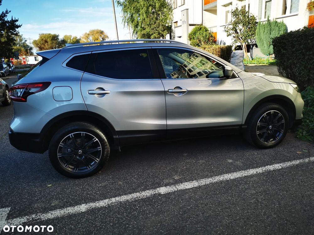 Nissan Qashqai 1.3 DIG-T N-CONNECTA - 4