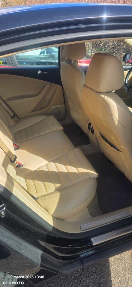 Volkswagen Passat - 6