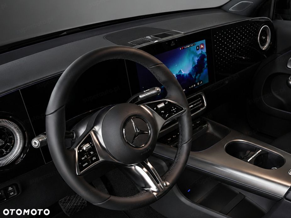 Mercedes-Benz GLB - 10