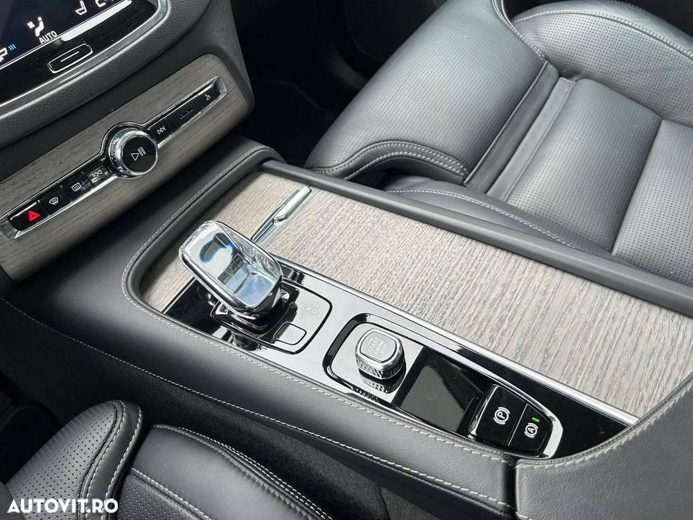 Volvo XC 90 Recharge T8 eAWD Inscription Expression - 5