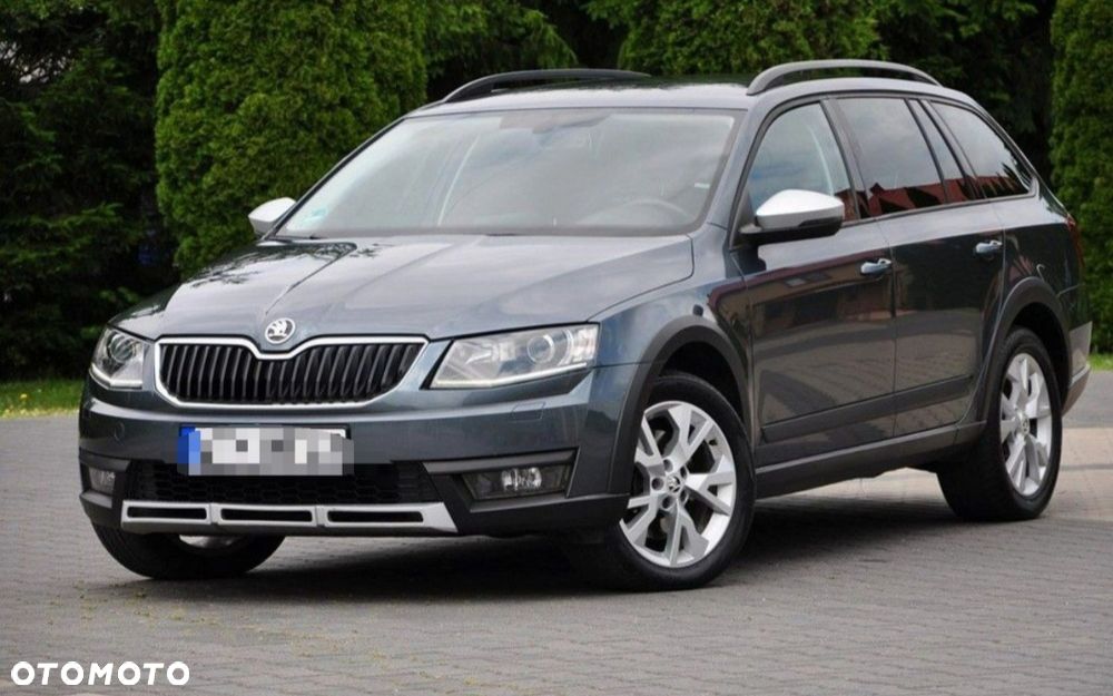 Skoda Octavia Scout 2.0 TDI 4x4 DSG - 3