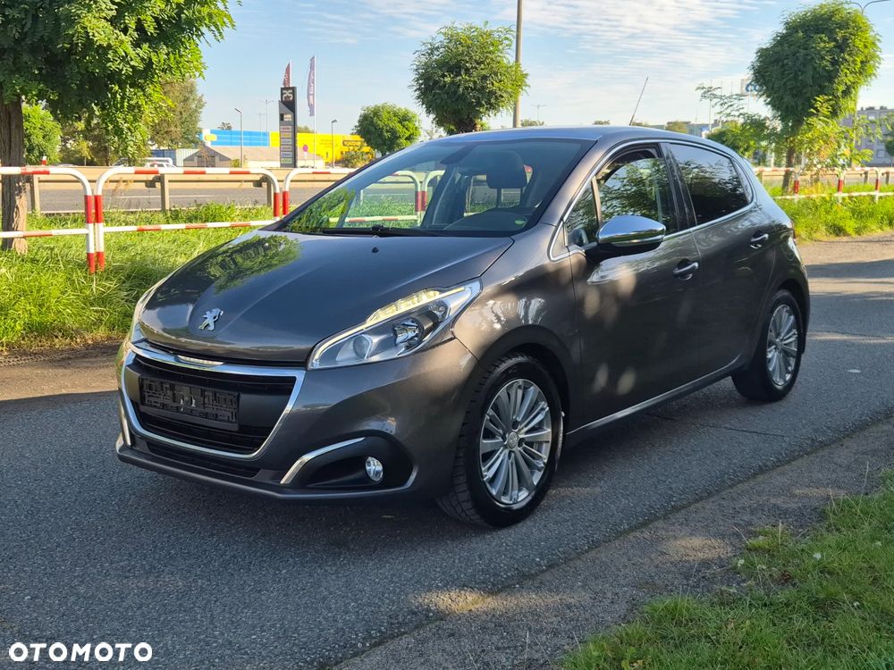 Peugeot 208 1.6 BlueHDi Allure S&S - 13