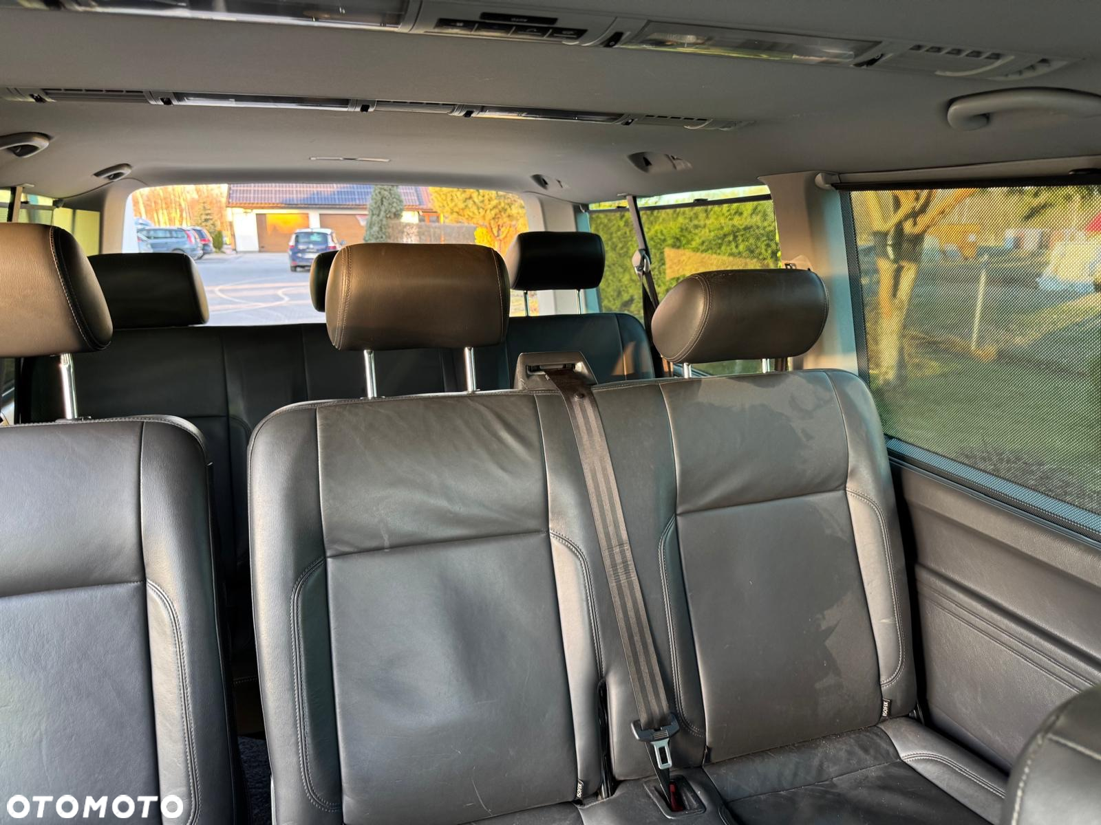 Volkswagen Caravelle - 24