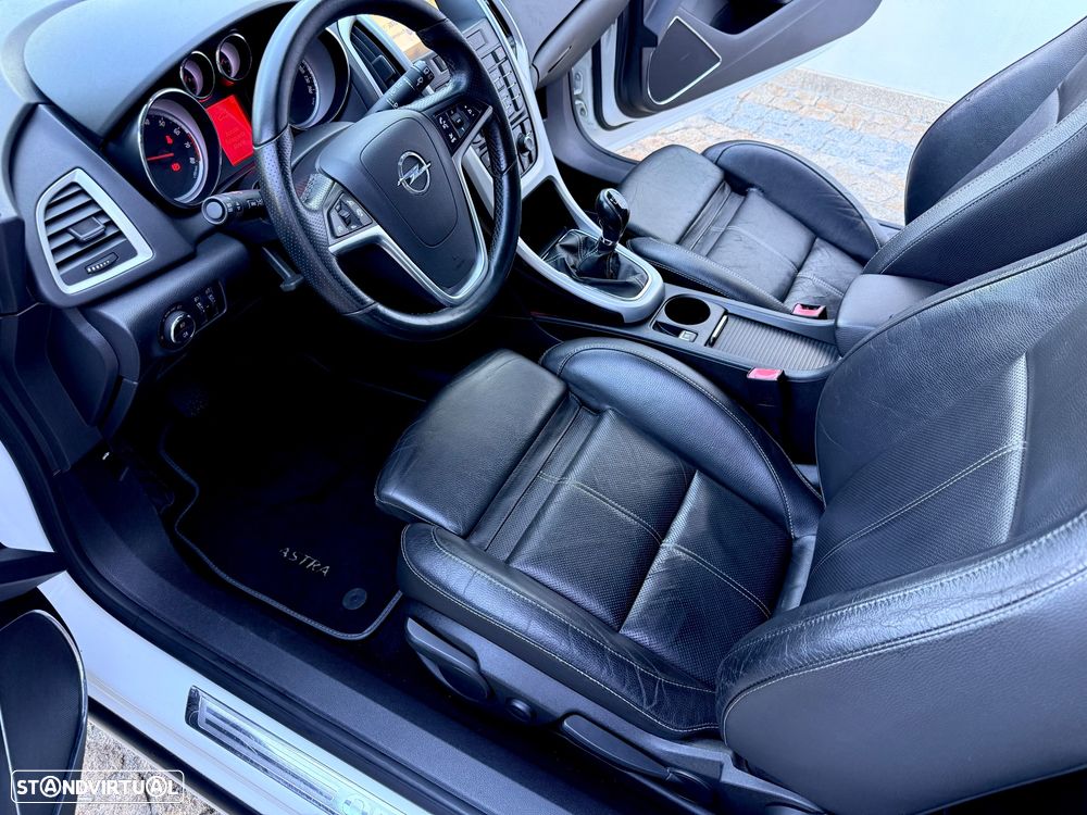 Opel Astra GTC 1.4 T - 38