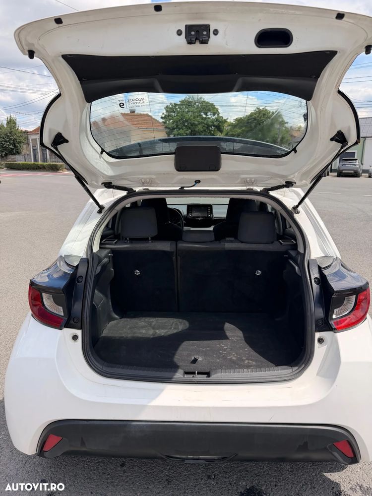 Toyota Yaris - 7
